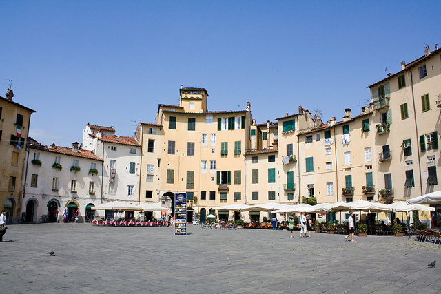 Lucca Italy, Amphiteather square